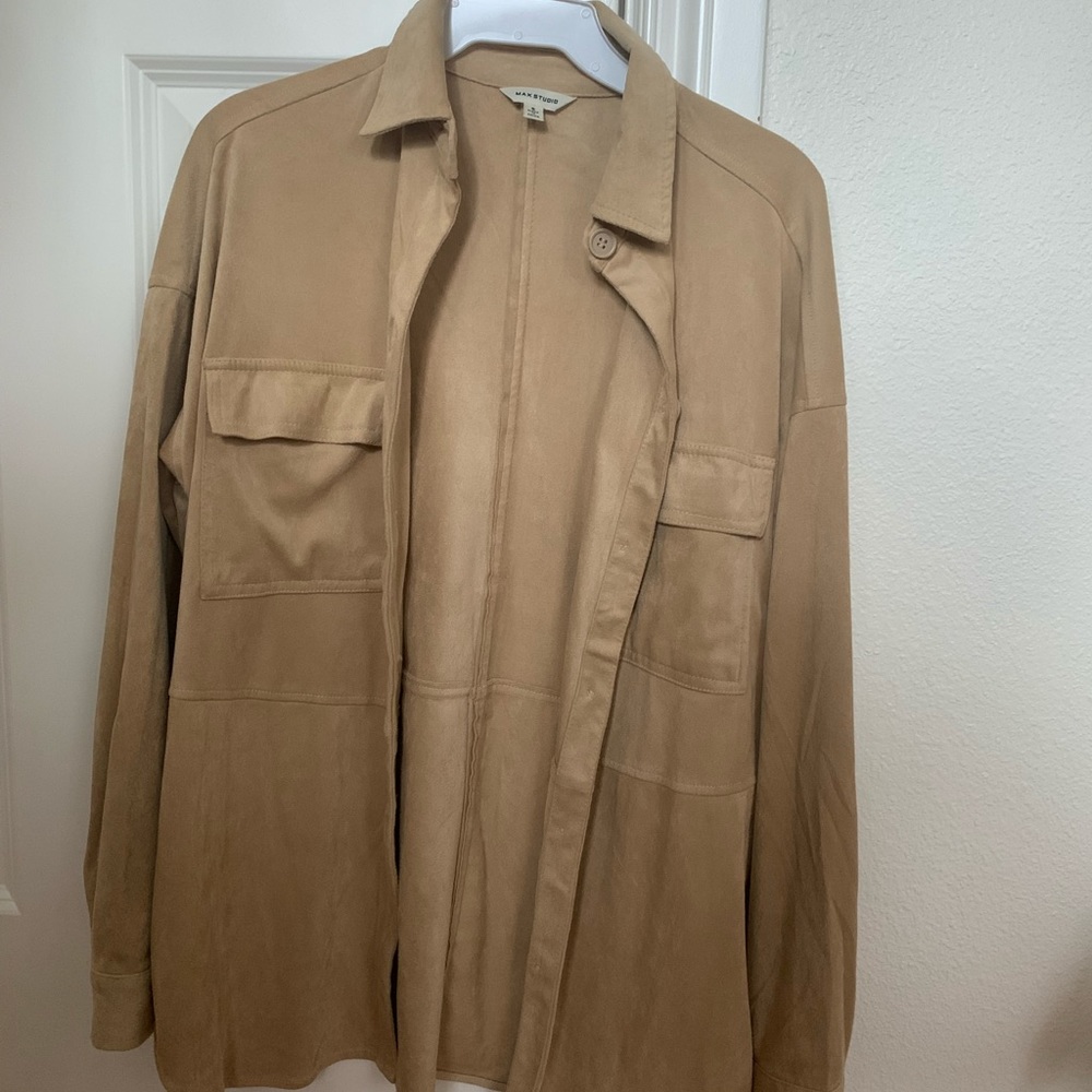 Light Overcoat - Picture 2 of 3